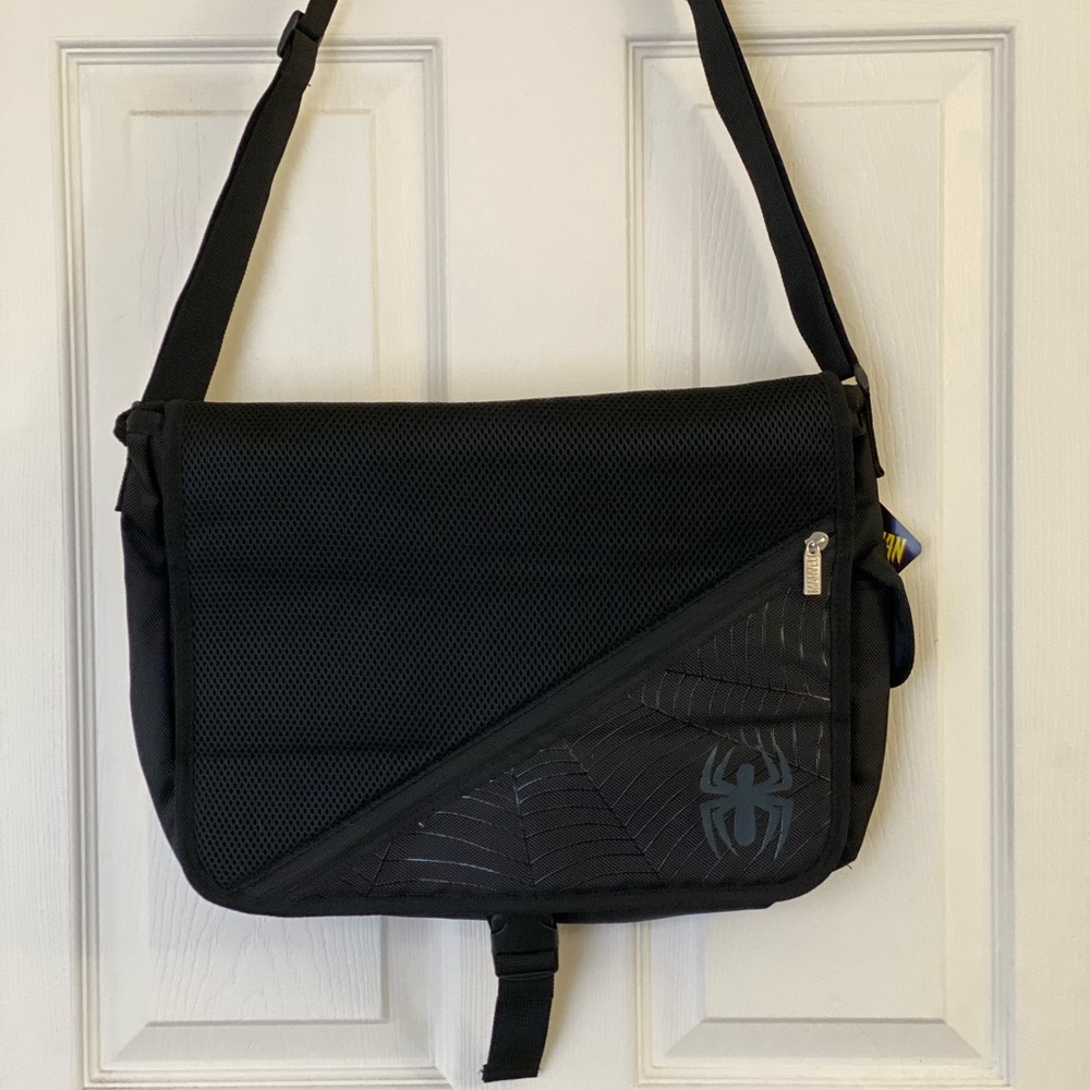 NWT SPIDER-MAN Laptop Shoulder Bag